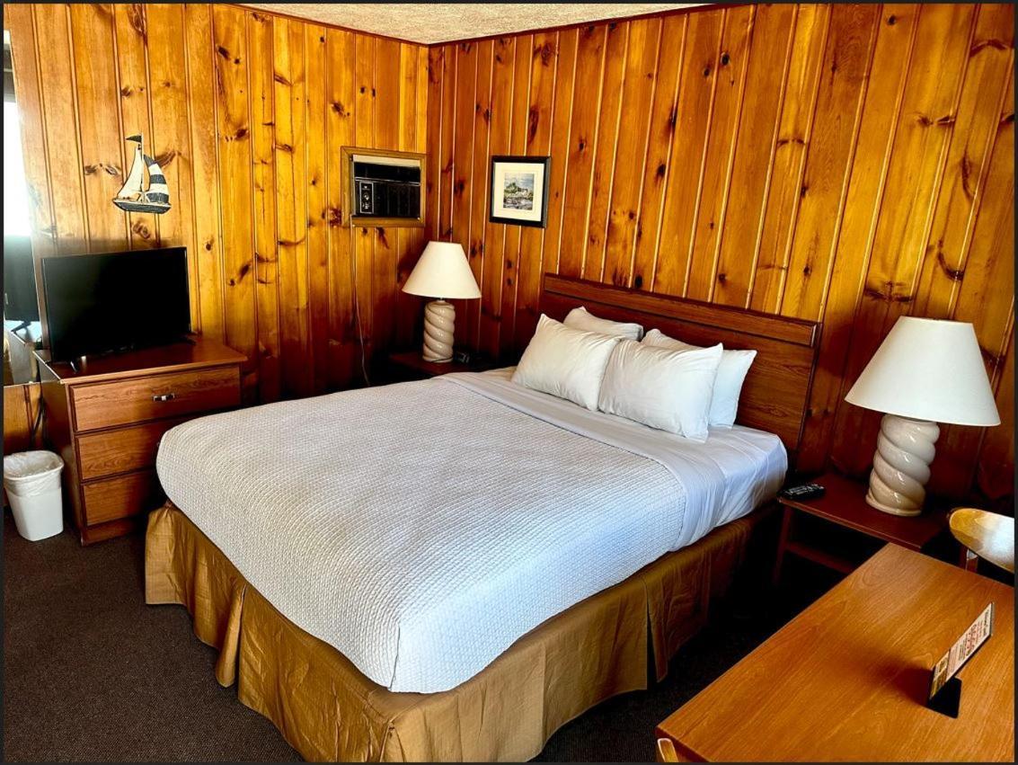 North Winds Motel Mackinaw City Exterior photo